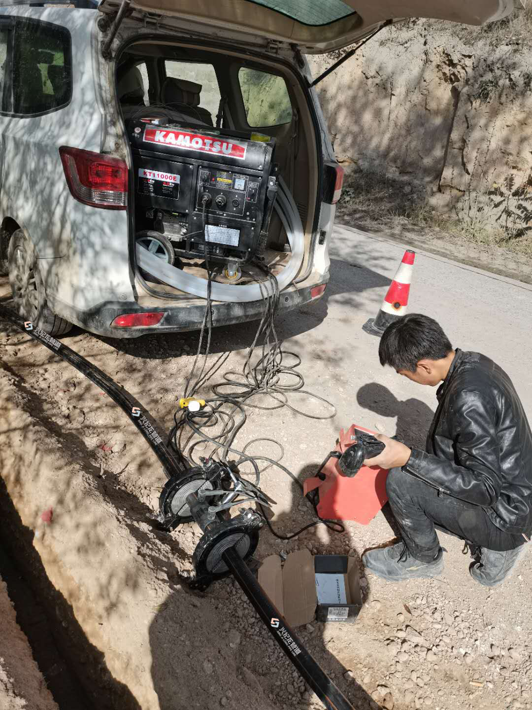 “興紀龍”埋地燃氣專用管，對接施工圖