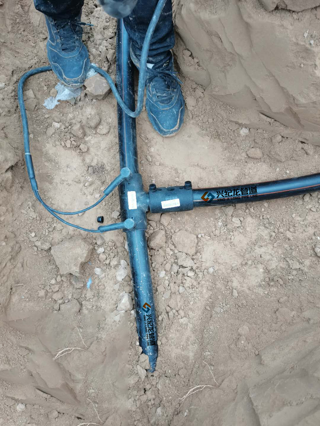 “興紀龍”埋地燃氣專用管，電熔連接施工圖